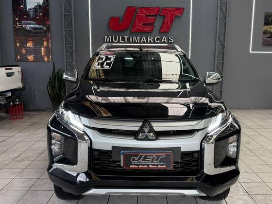 MITSUBISHI L200 TRITON 2.4 16V TURBO DIESEL SPORT HPE-S CD 4P 4X4 AUTOMÁTICO MITSUBISHI L200 TRITON 2.4 16V TURBO DIESEL SPORT HPE-S CD 4P 4X4 AUTOMÁTICO